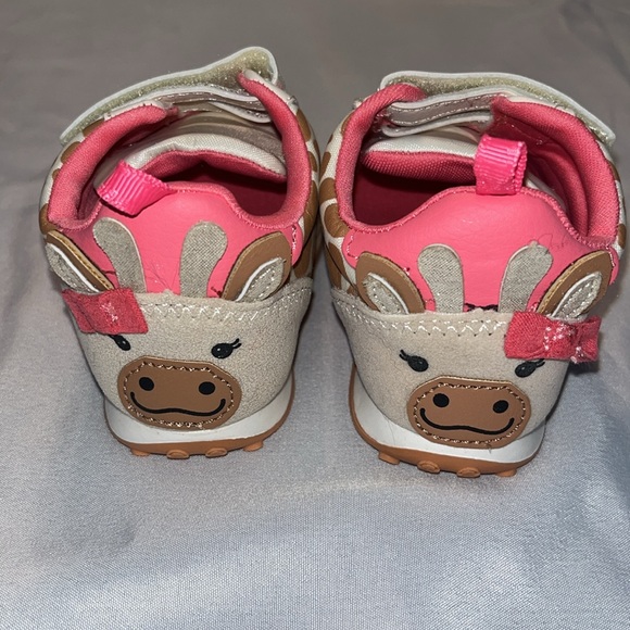 NWOT Athletic Works Girls Shoes Size 5 - Picture 2 of 6